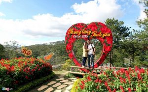 Sac mau ruc ro o le hoi Hoa Da Lat 18