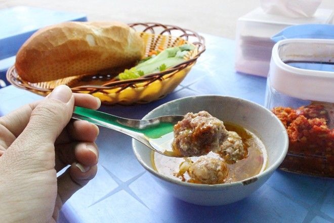 5 món Đà Lạt được lòng người Sài Gòn 6 Bánh mỳ xíu mại