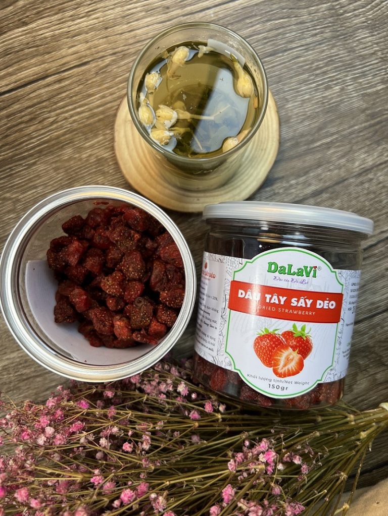 Dâu tây Đà Lạt sấy dẻo